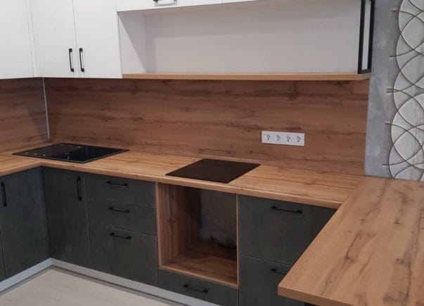 Кухня с барной стойкой Жаклин 2,3х3х1,7 м